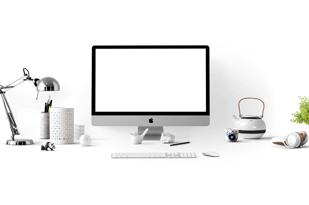 Les 5 Meilleurs Accessoires de Gestion des Câbles pour un Bureau Minimaliste Propre